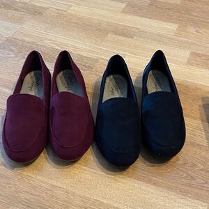 Dexflex Comfort Burgundy “Sangria” and Black Flats